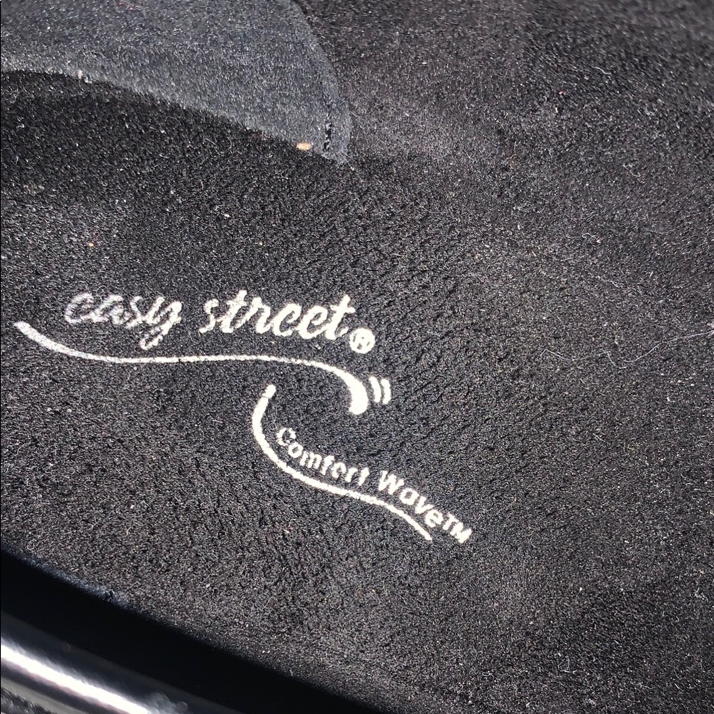 NWOT Easy Street Black Flats Sleek Minimalist Design - Picture 7 of 7